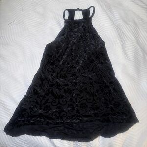 Francesca's Collections Black Velvet Halter Top
